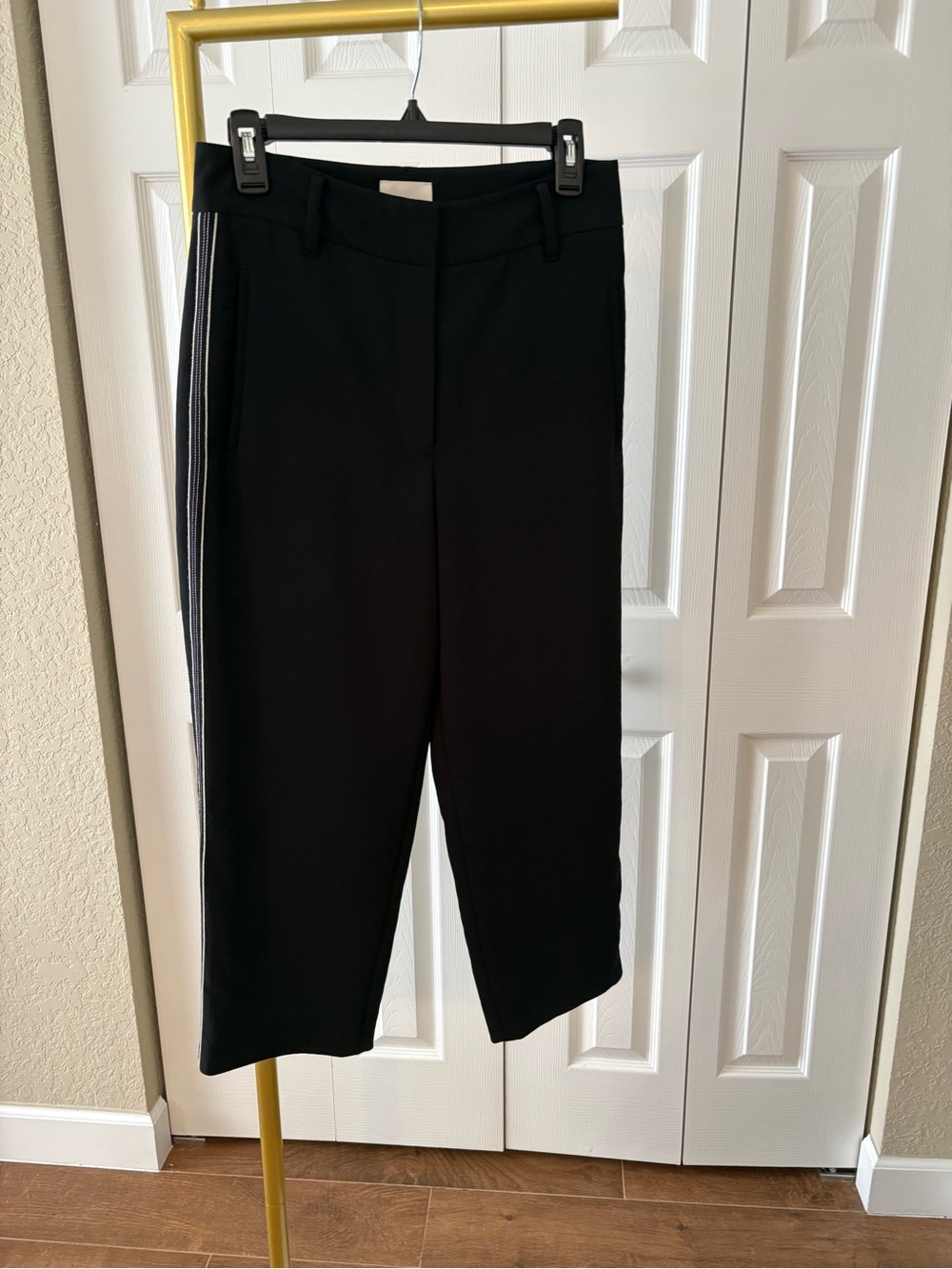 Aritzia Wilfred Pants Black Cropped with Side Stripe, Size 8 Casual or Workwear